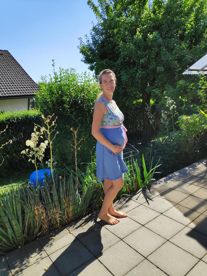 Schnittmuster Umstadskleid Schwangerschaftskleid Stillkleid DIY Umstandsmode Stillmode Schwangerschaft Kleid
