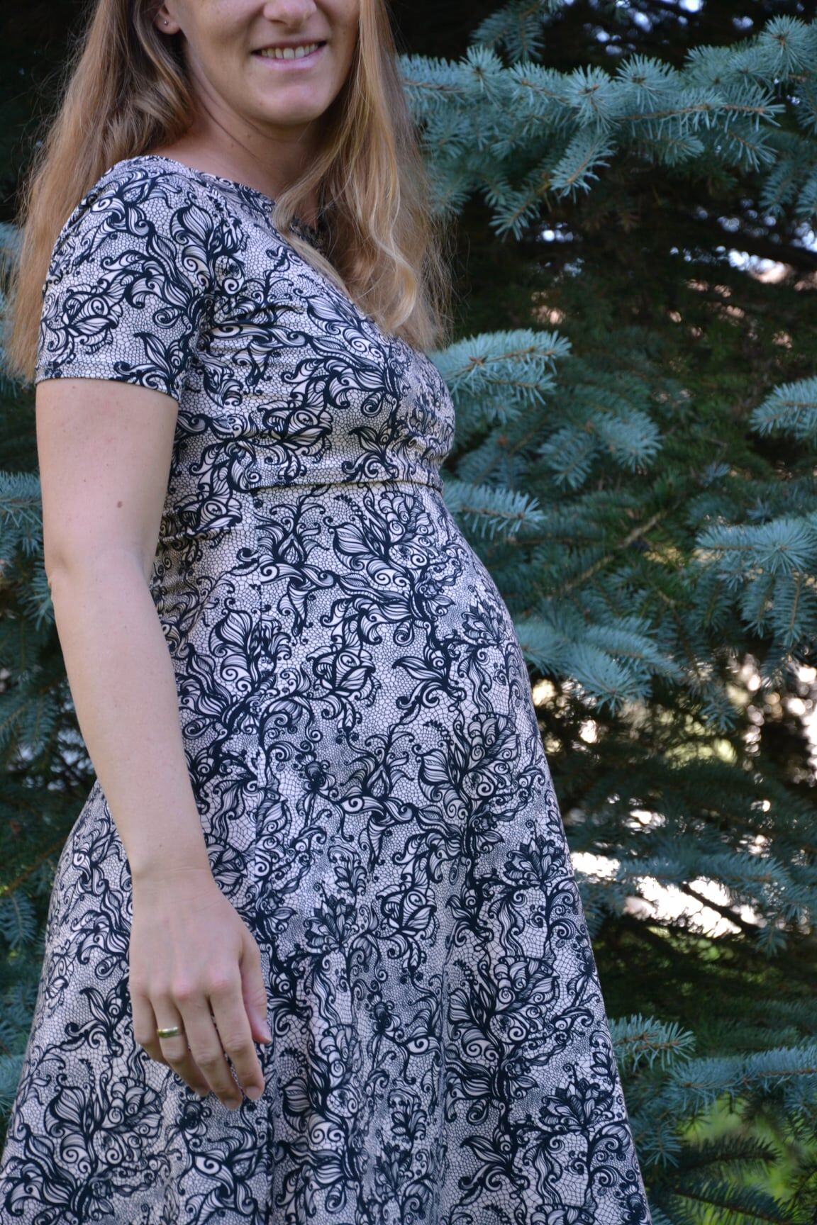 Schnittmuster Umstadskleid Schwangerschaftskleid Stillkleid DIY Umstandsmode Stillmode Schwangerschaft Kleid