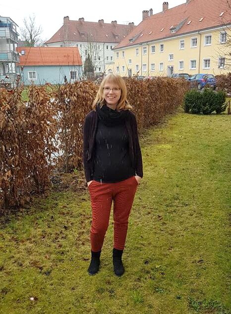 ebook Schnittmuster Umstandshose sweathose schwangserschaft selber nähen Nähanleitung