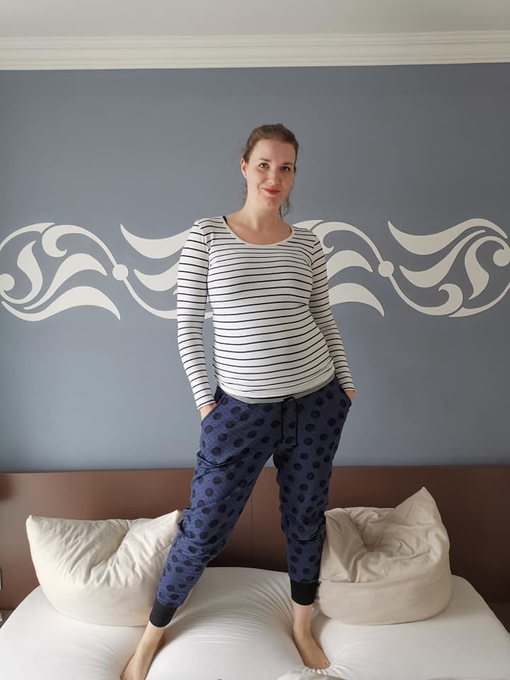 ebook Schnittmuster Umstandshose sweathose schwangserschaft Königin Mutter Nähanleitung