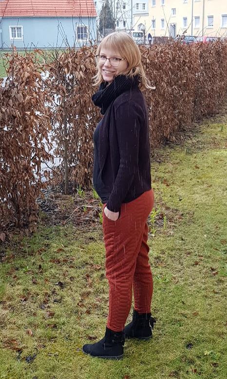 ebook Schnittmuster Umstandshose sweathose schwangserschaft Königin Mutter Nähanleitung